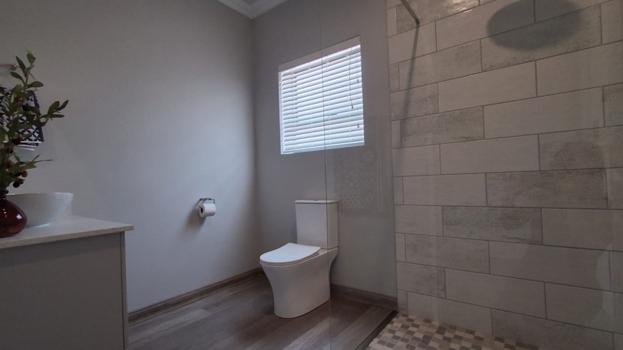 3 Bedroom Property for Sale in Stilbaai Wes Western Cape